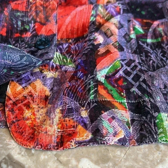 Chico s blazer , women size 2 . Linen ,silk , multi colored abstract,boxy,button - Picture 16 of 16